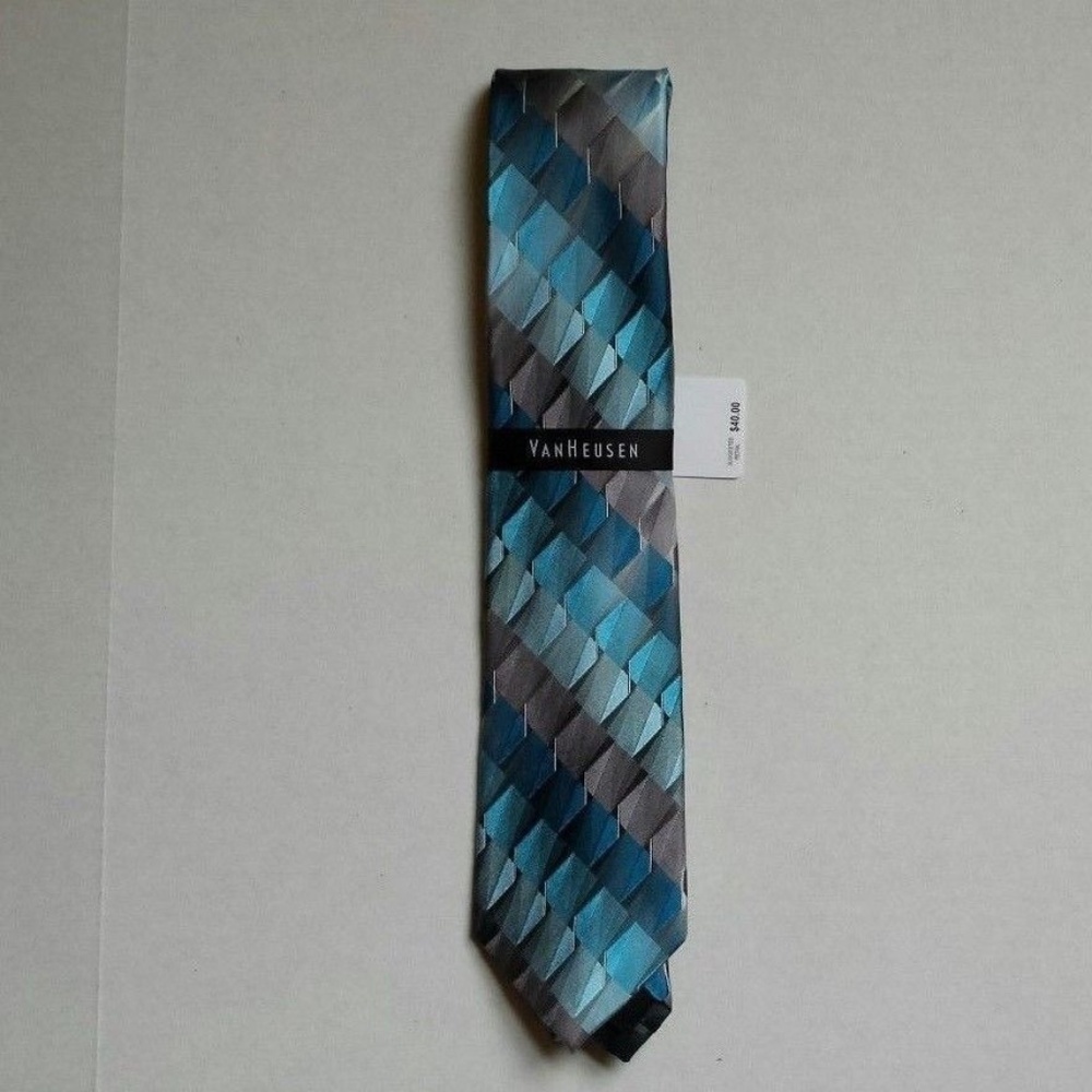 Van Heusen Diamond Print Tie